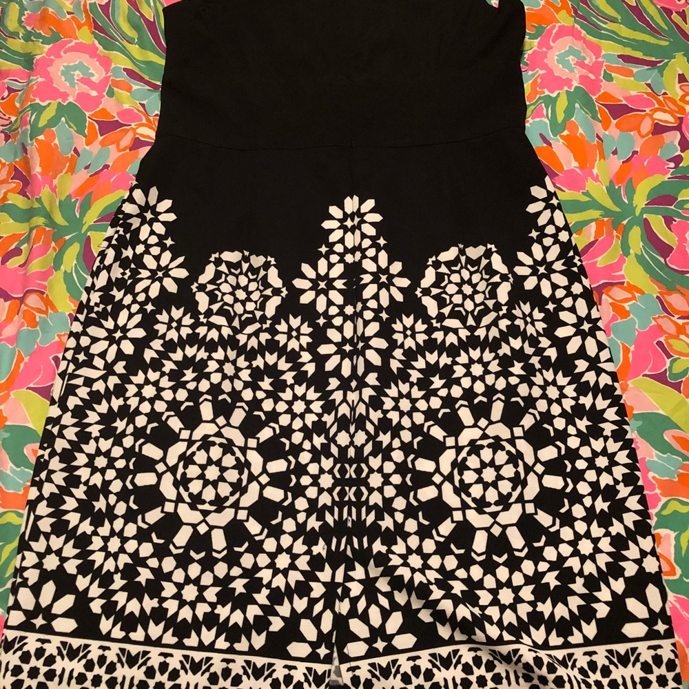 Super cute and flattering dress